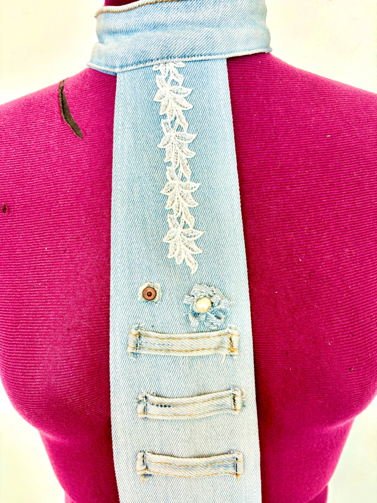 Corbata Mahón Claro