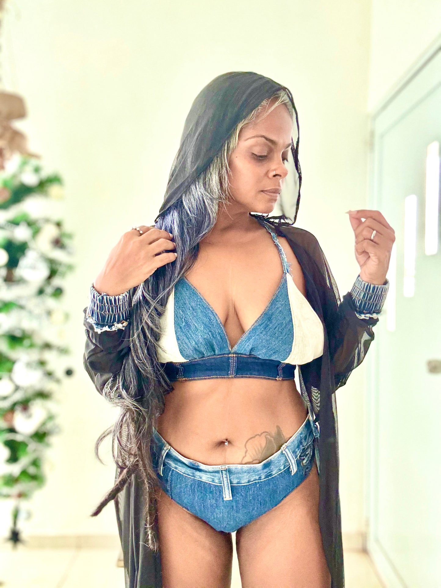 Bikini Mahn8